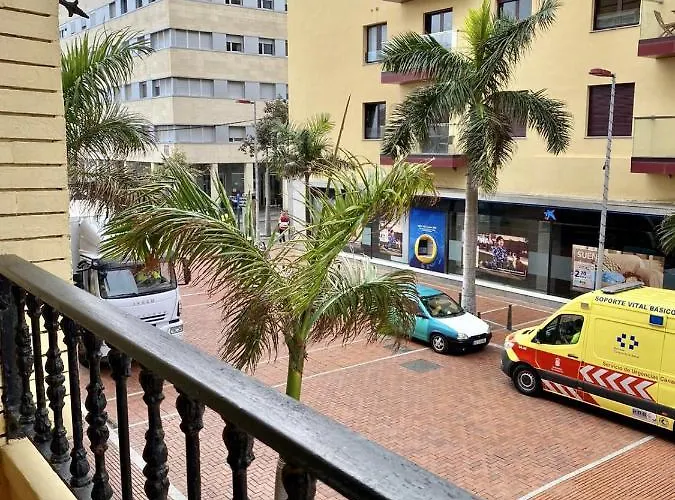 Homeforguest Listen To The Waves By Canteras *