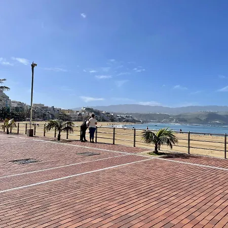 Homeforguest Listen To The Waves By Canteras Apartment